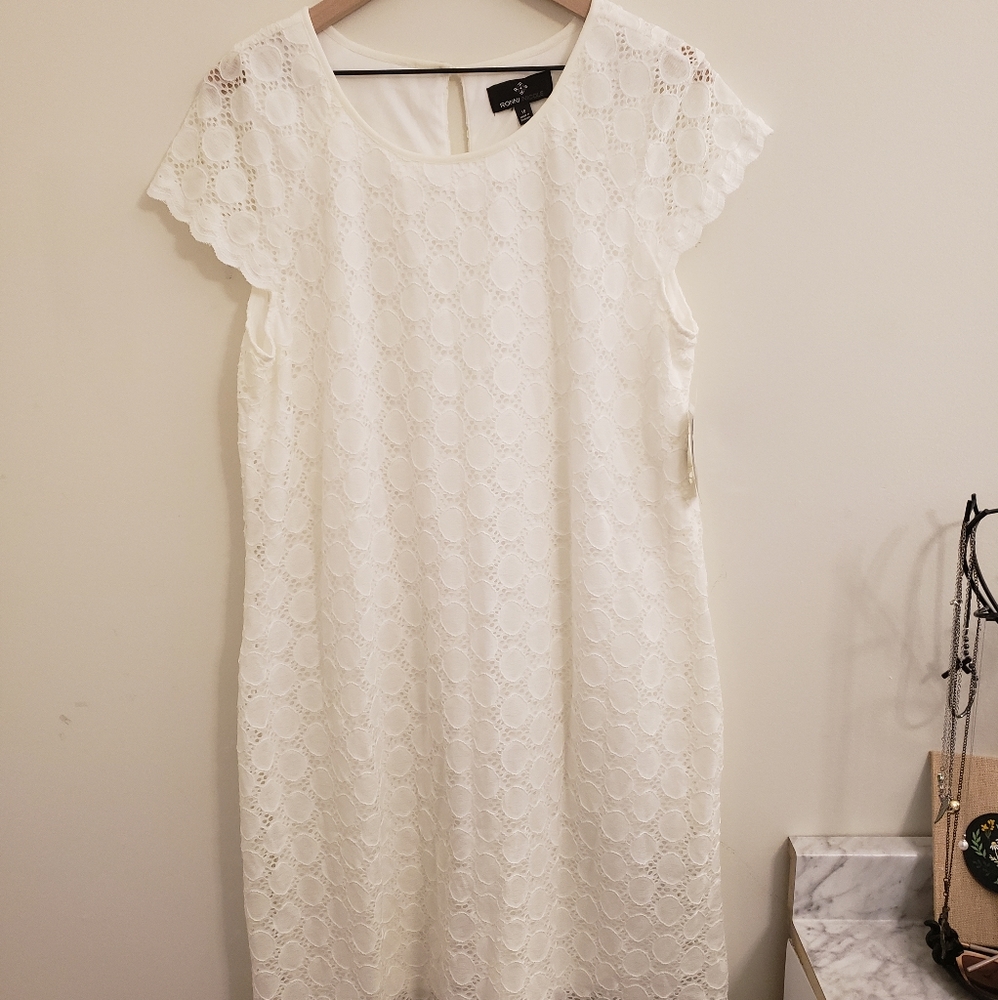 NWT Ronni Nicole Lace Dress